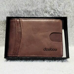 BNIB doeboe Genuine Leather Sim Minimalist RFID Bi-Fold Wallet!!